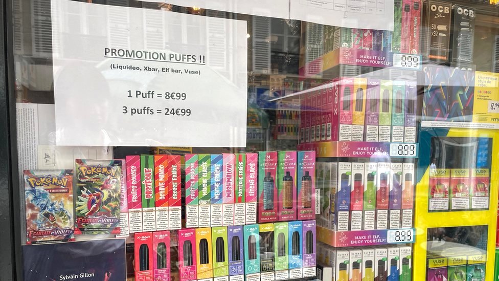 France sets out plan to ban disposable vapes