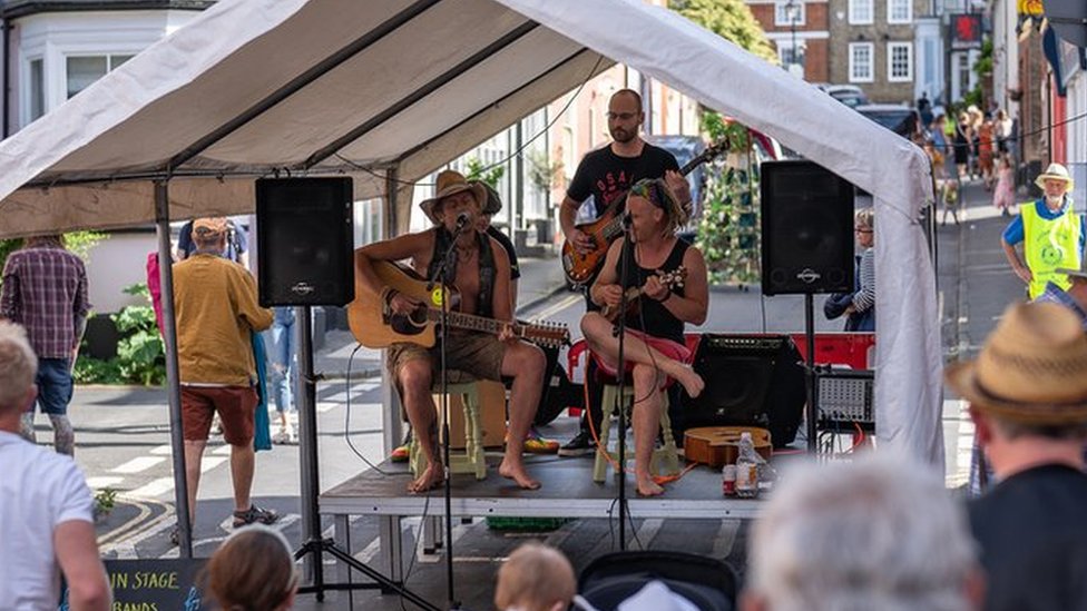 Hundreds attend festival about climate crisis