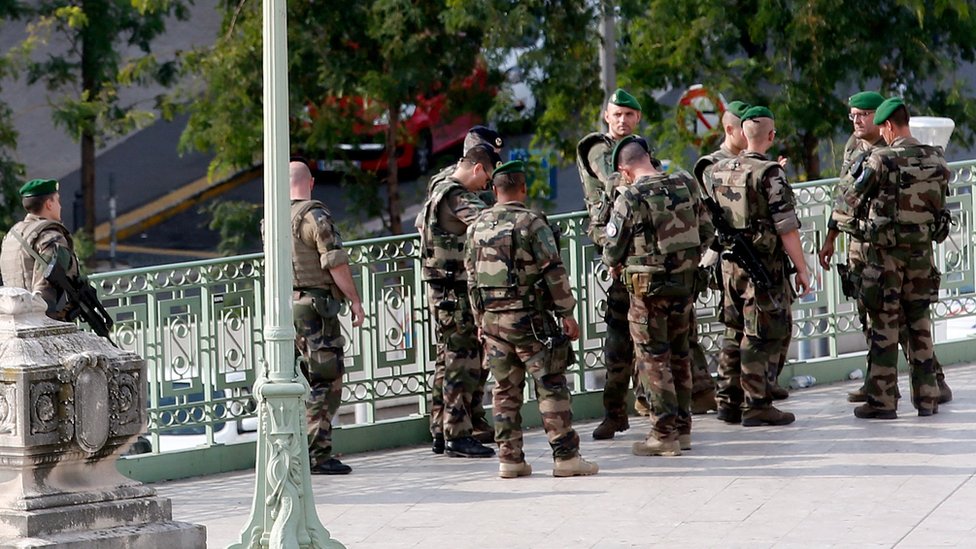Prancis, Marseille, teror