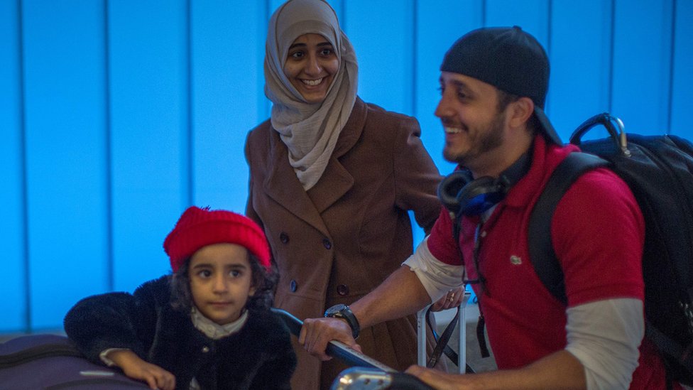 مسافرون يمنيون كانوا عالقين في جيبوتي بسبب الحظر