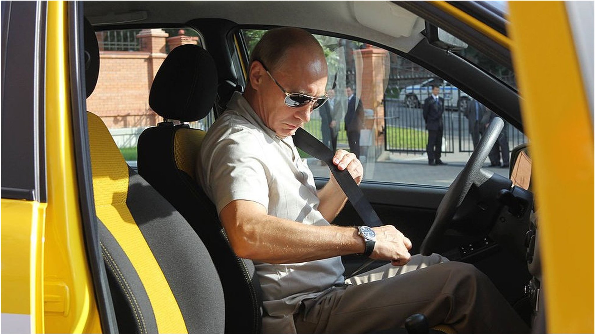 プーチン様 プーチン氏、生活苦からタクシー運転手のアルバイト 1990年代の経験