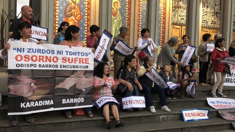 Protesta contra el obispo barros en Osorno. Foto: Francisco Jiménez de la Fuente