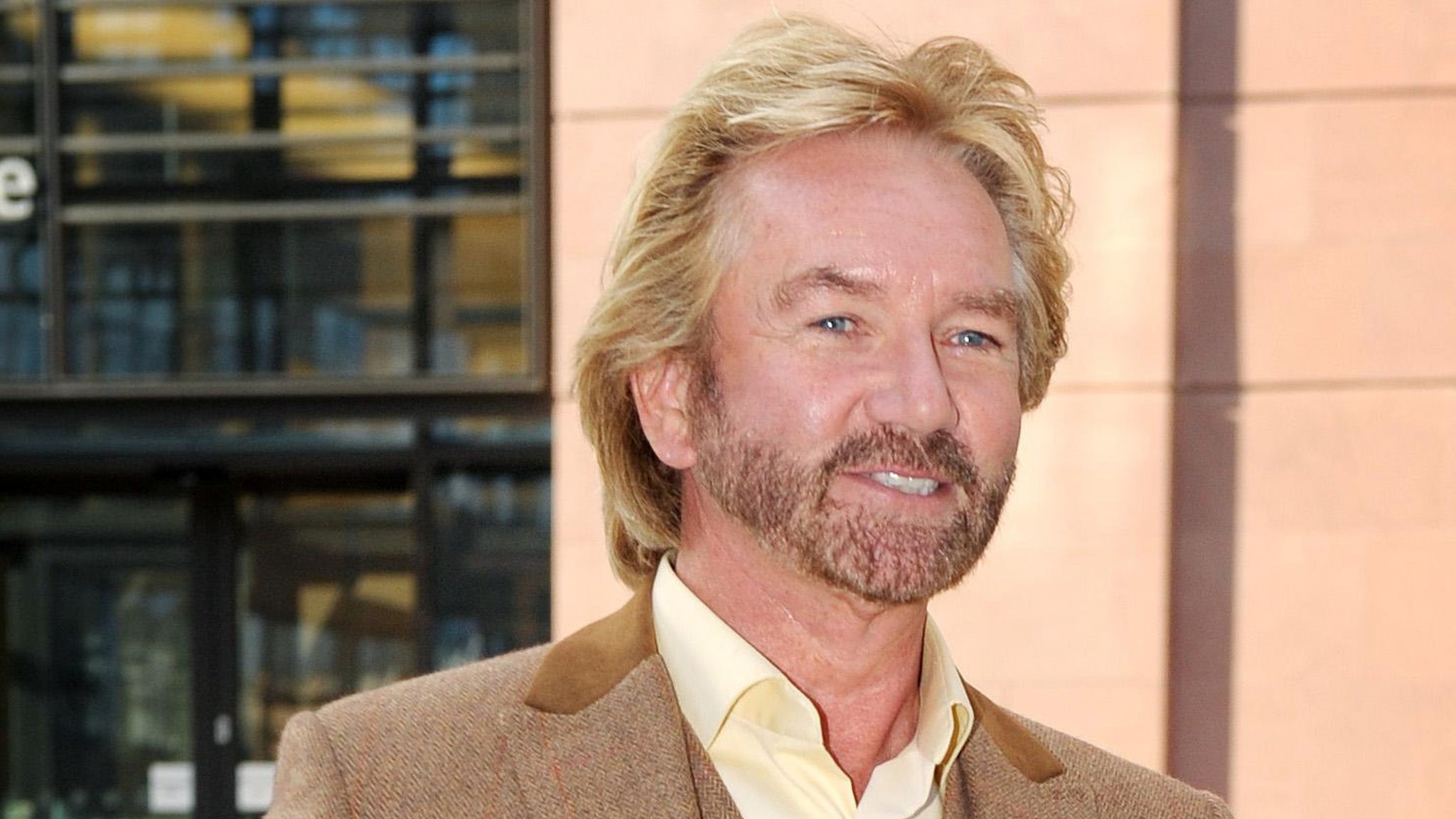 Noel Edmonds accuses Lloyds of 'foot dragging' over HBOS payouts