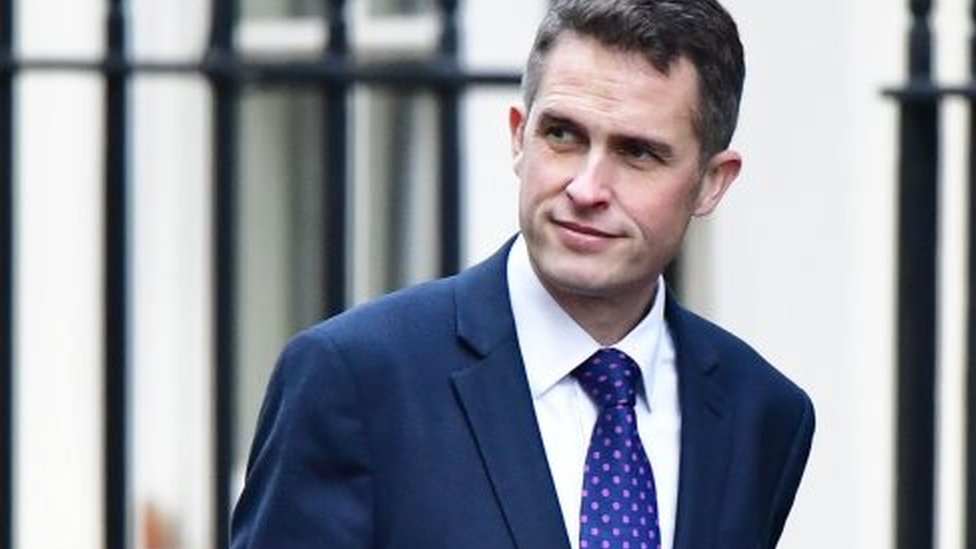 Russia mocks Gavin Williamson's attack warning