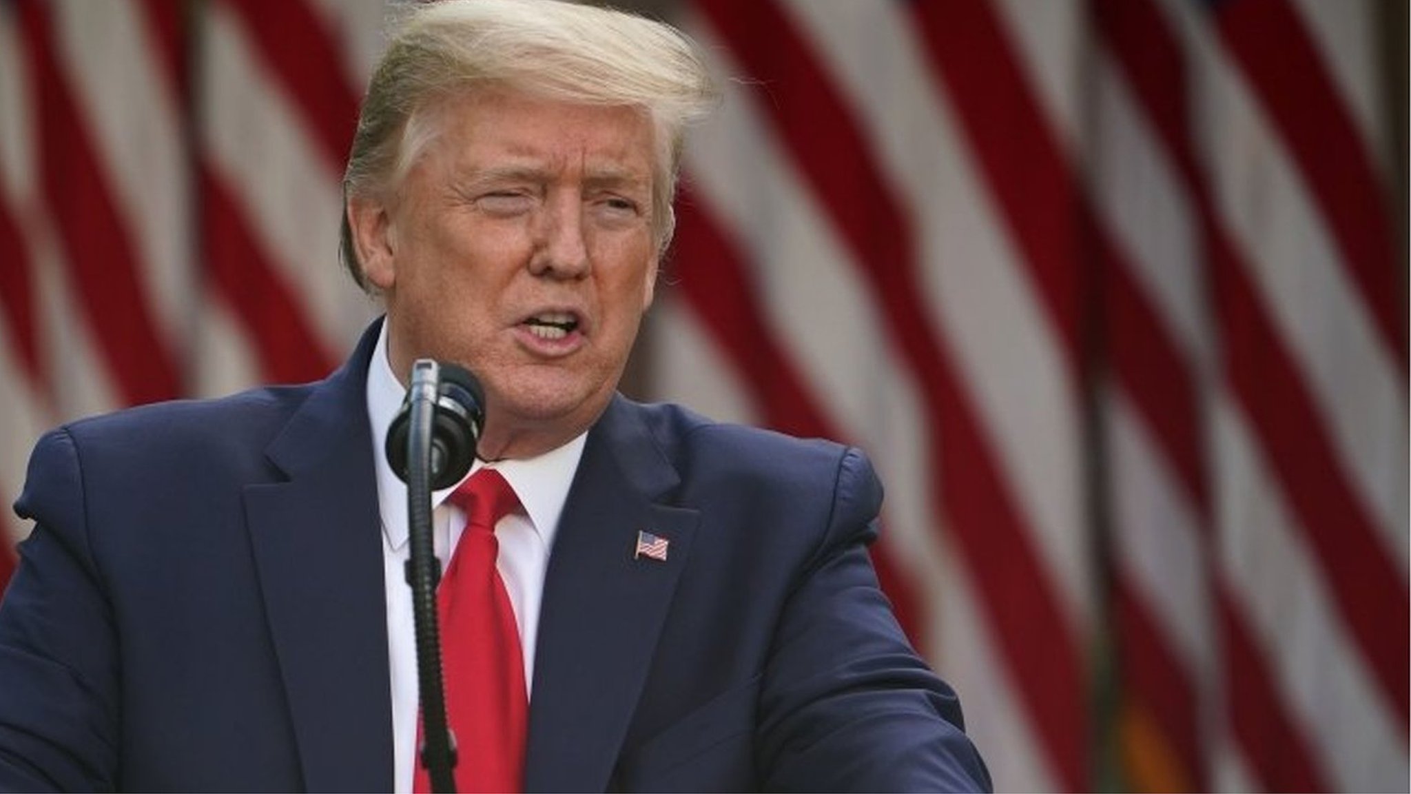 新型ウイルスは「真珠湾攻撃よりひどい」 トランプ米大統領 - BBCニュース