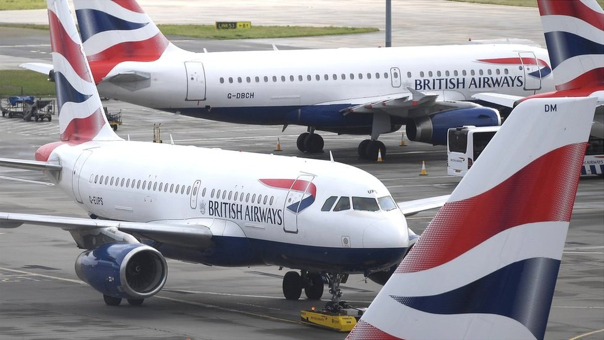 英ブリティッシュ・エアウェイズ、さらに1万便を欠航へ 8～10月 - BBCニュース
