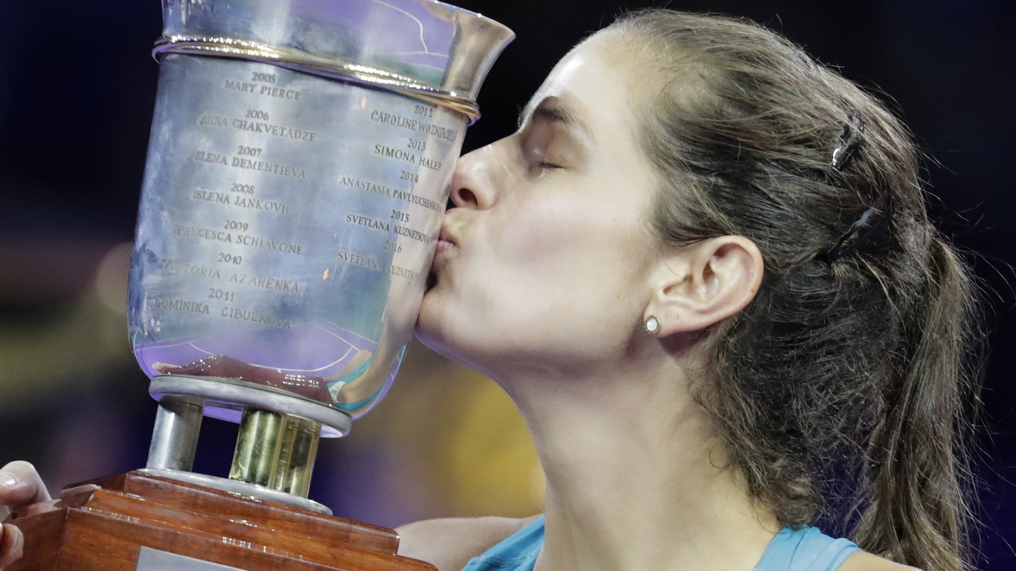 Kremlin Cup: Julia Goerges beats Daria Kasatkina to claim third WTA title