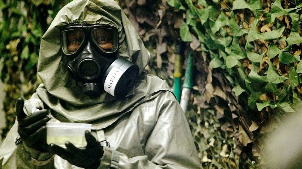 Kim Jong-nam: How N Korea could have used potent VX to kill - BBC News