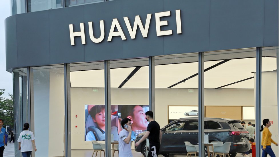 US imposes $300m penalty over exports to Huawei