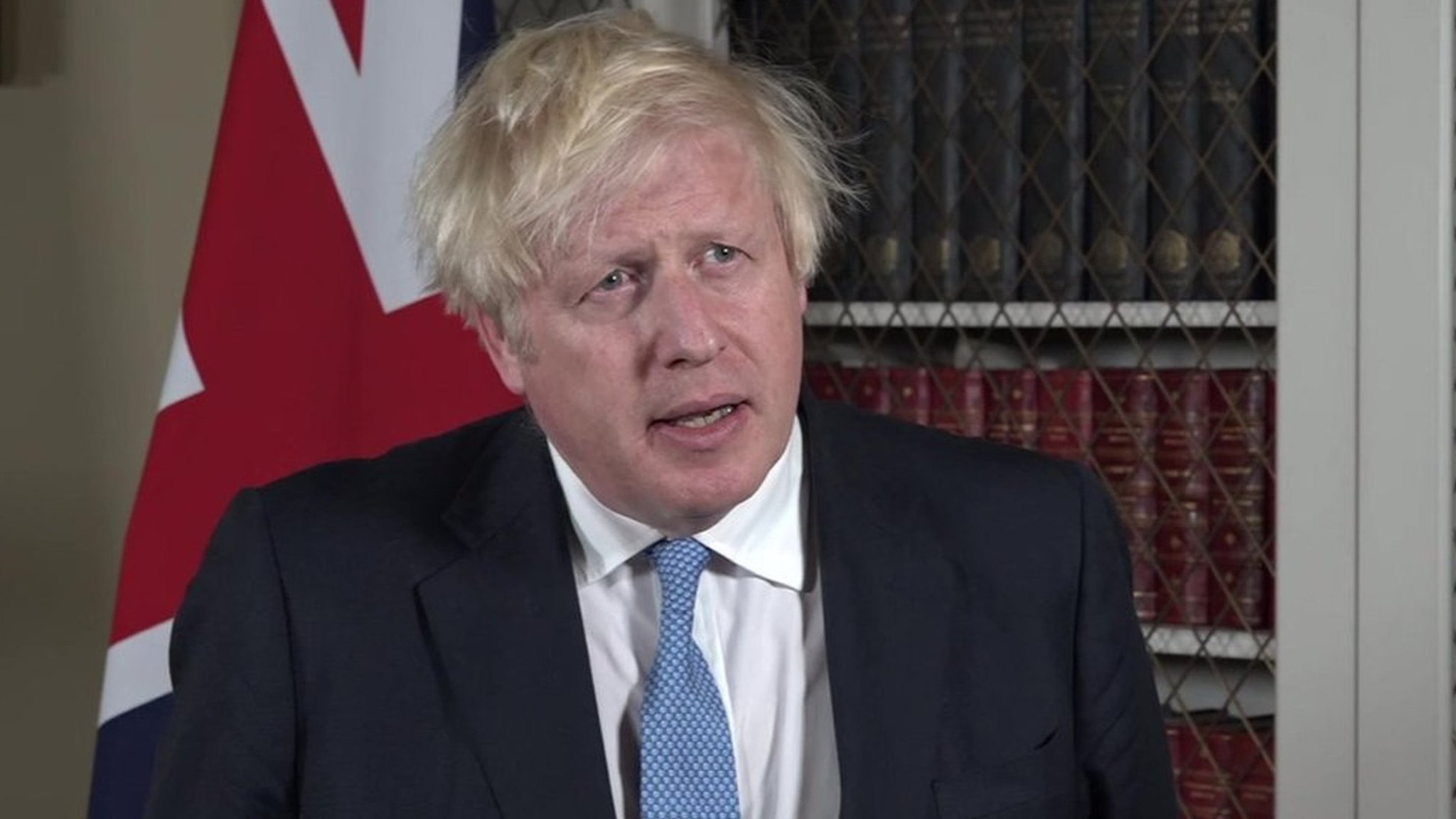 アフガニスタンの「テロの温床」化望まず＝英首相 英大使は空港で希望
