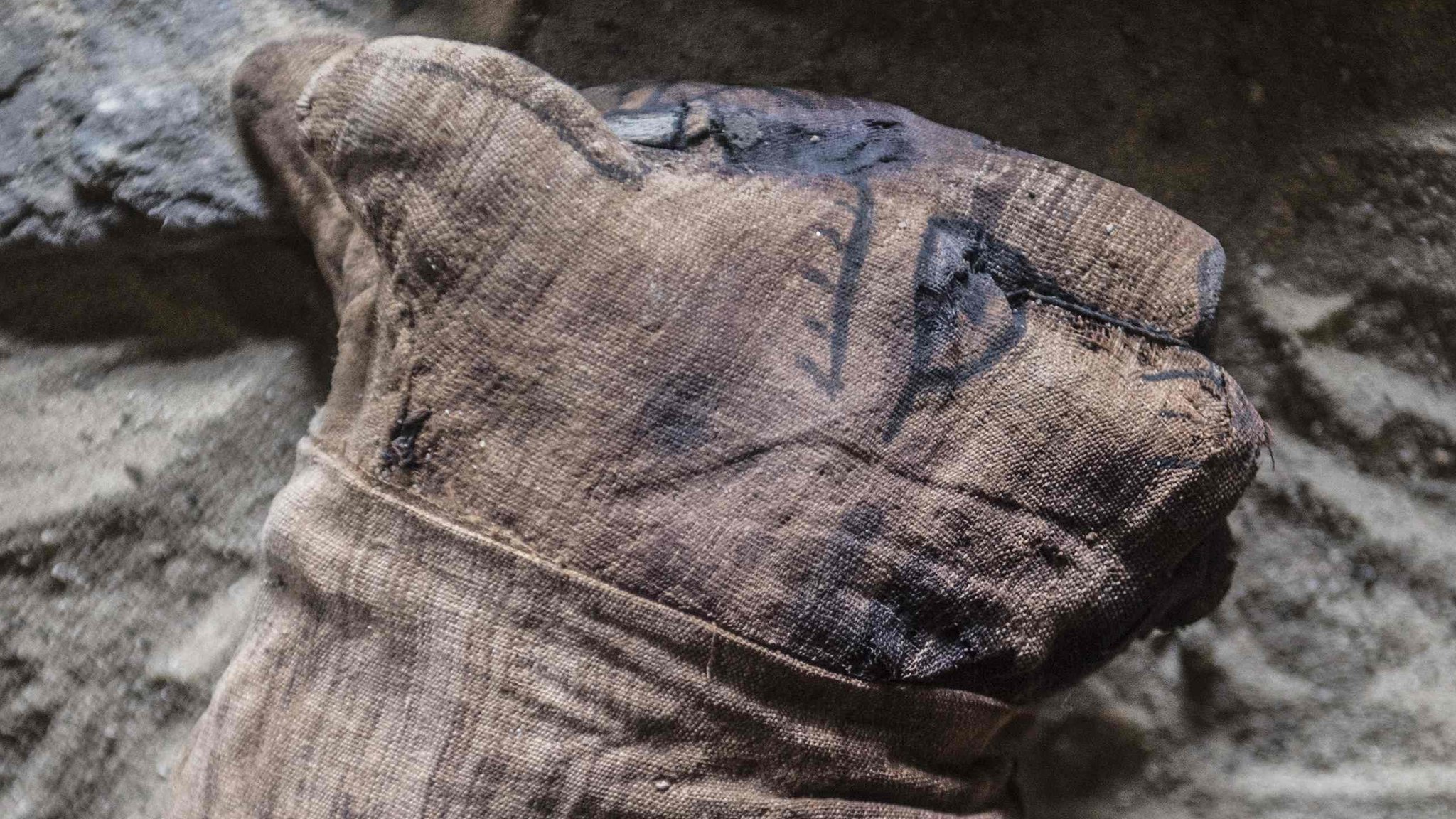 Сексуалдық киім періште қара Ерлі-зайыптыларға арналған секс-құл