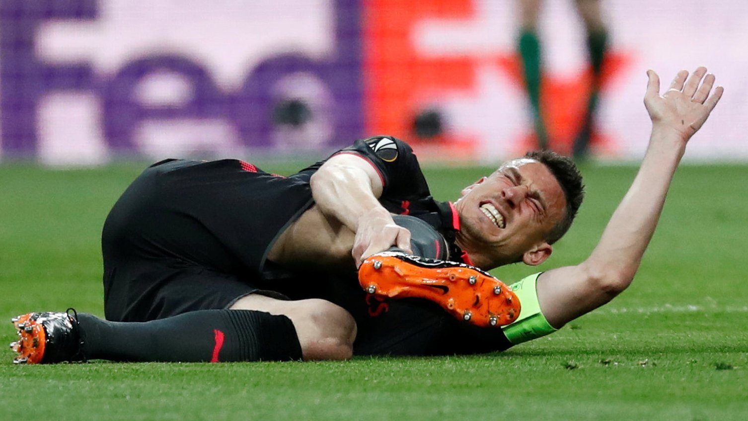 Laurent Koscielny: Arsenal defender set for six months out after Achilles surgery