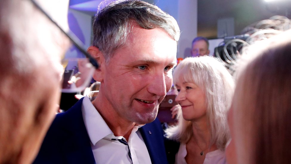 ドイツ極右政党、州議会選で「メルケル首相の与党下し」第2党に - BBC