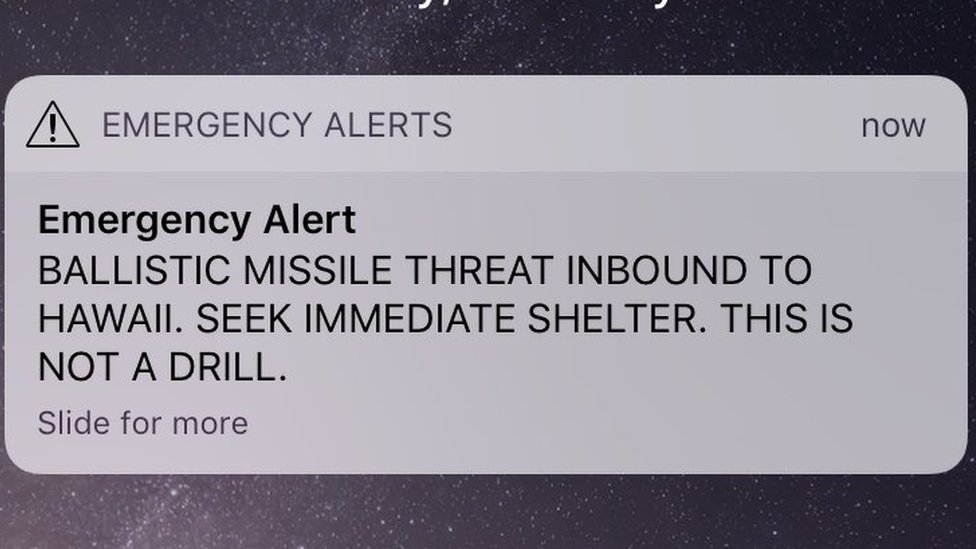 Es-Alert: Confusión y pánico por la alerta recibida en los móviles por la  DANA: Pensé que era una bomba, una guerra nuclear