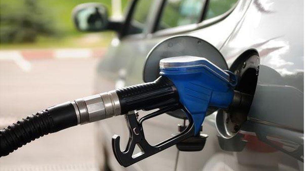 Mini yubka va paypoqda jinsiy aloqa