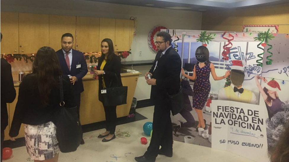 Fiesta en una oficina (Foto: cortesía de Mundo Godínez)