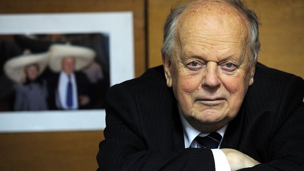 Chiroyli ayol onanizmini tomosha qiling