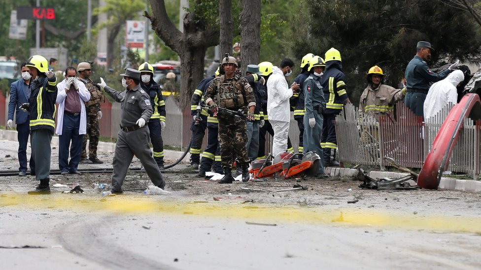 Kabul bomb attack targeting Nato convoy kills eight