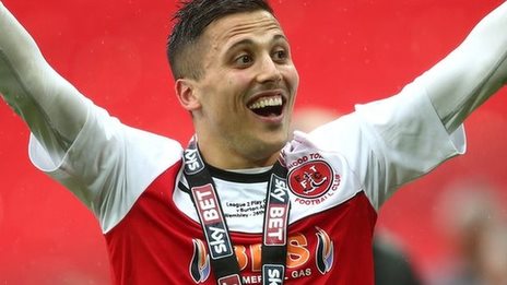 Fleetwood Town 5-1 Swindon Town
