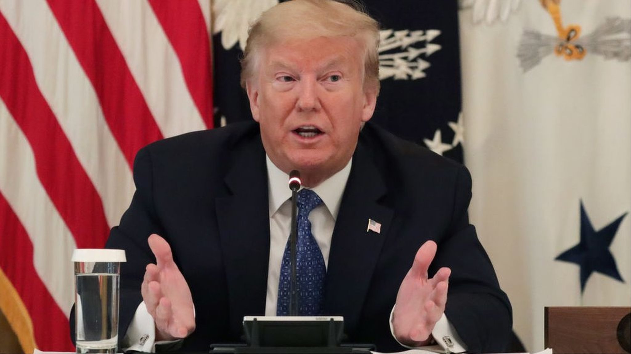 トランプ氏、世界最多の感染者数は「名誉の印」 検査を称賛 - BBCニュース