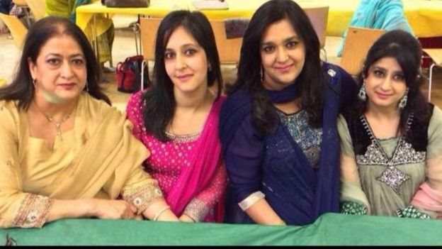 Sariq va ikki aka-uka porno video Tikilgan tayt porno