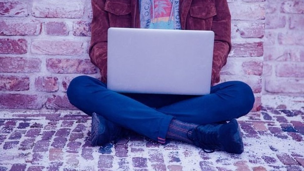 Hijobda chiroyli uy qurilishi porno