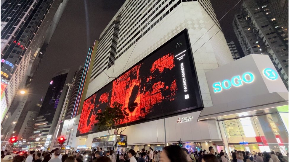 Hong Kong hidden protesters artwork taken down