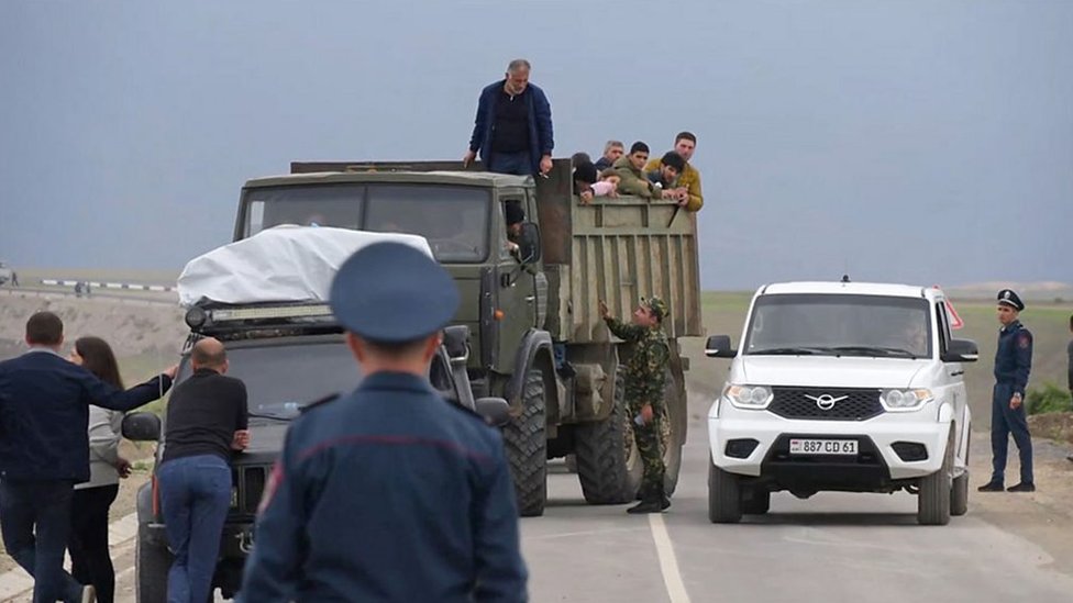 Всунул ей пока она спит - смотреть бесплатно порно видео