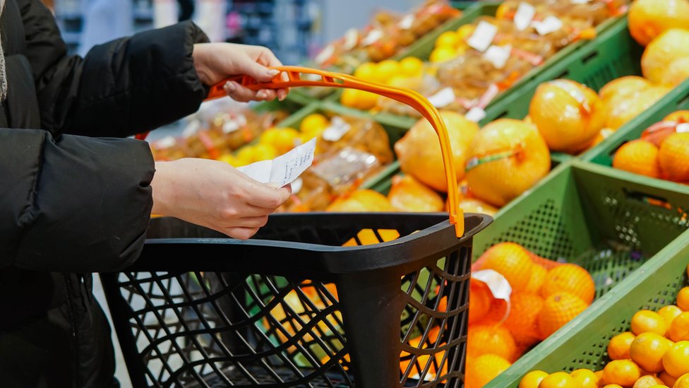 Some supermarket food prices 'should fall' soon