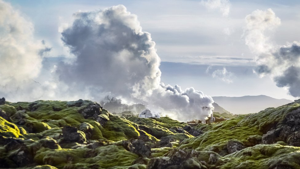 El novedoso sistema en Islandia para capturar CO2 de la atmósfera