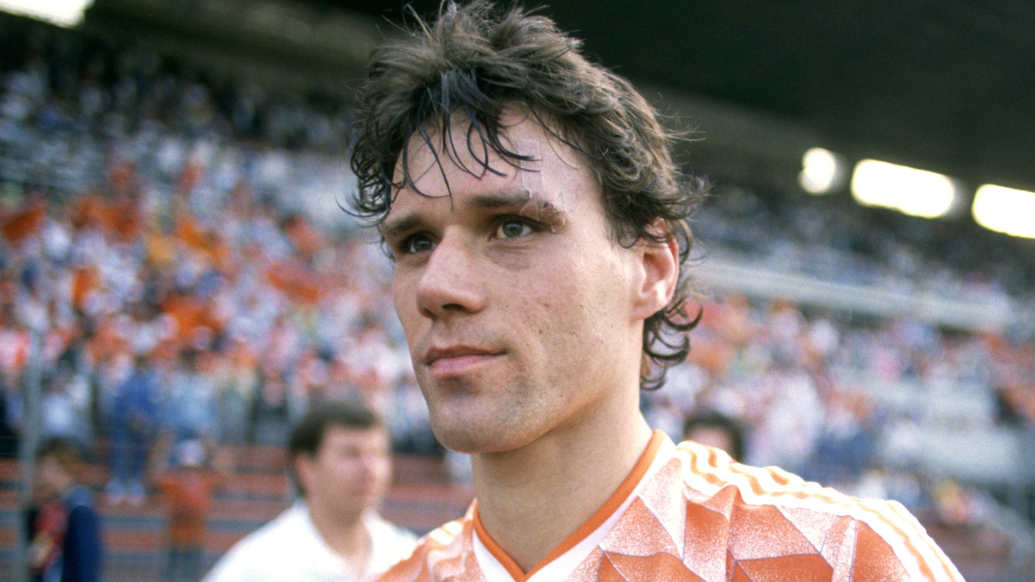 Marco van Basten: Netherlands and AC Milan legend on injuries and Johan  Cruyff - BBC Sport