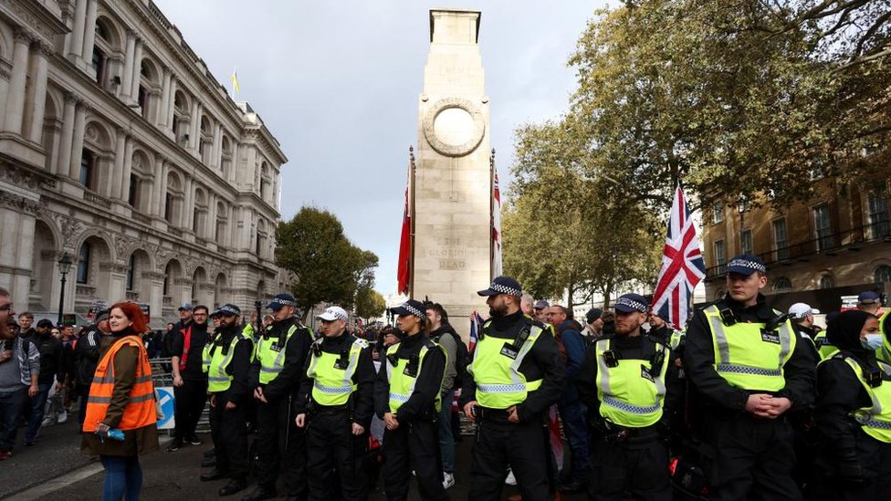 ロンドン警視庁、政府に「過激主義」の定義明確化求める イスラエルとガザ地区めぐる抗議デモ受け - BBCニュース