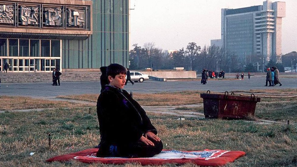 Uyda etuk semiz ayollarning porno fotosuratlari