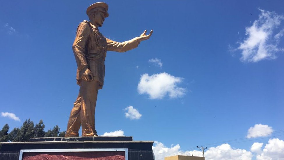 Onlayn ayollar hukmronligi videolari aks ettirilgan porno multfilmlar