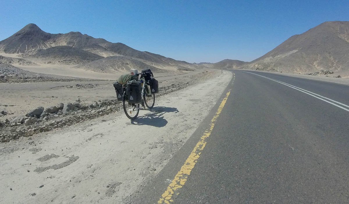 Rebecca Lowe's bike in the Sahara