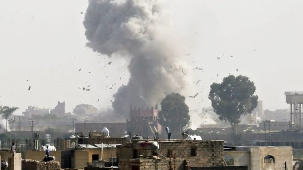 Tasmali uchta porno tomosha qiling