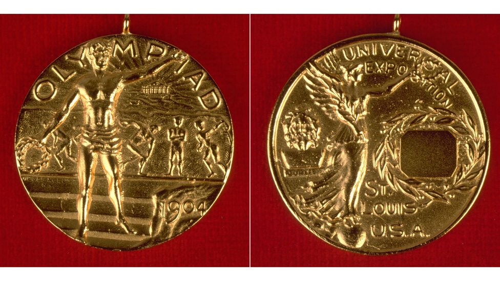 Sportive Football Medal Tribute from S.A.R - by Bouillot - Gilt Bronze