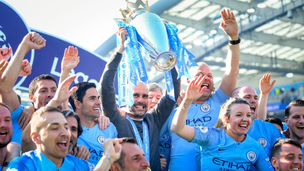 Ozbek ayoli jinsiy aloqa izlaydi.