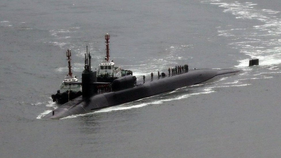 米原子力潜水艦、韓国・釜山に入港 - BBCニュース