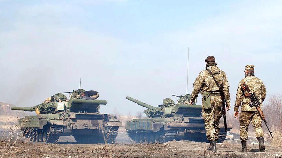 Yashirin kamera pornosini tomosha qiling