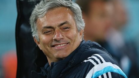 Jose Mourinho signs new deal at Chelsea - BBC Sport