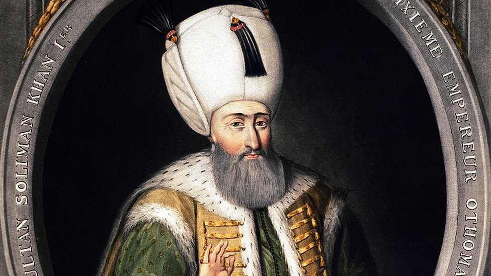 Uyda qoshnimga qongiroq qilib xotinimni sikishimga yordam berdim. Patty Michova video