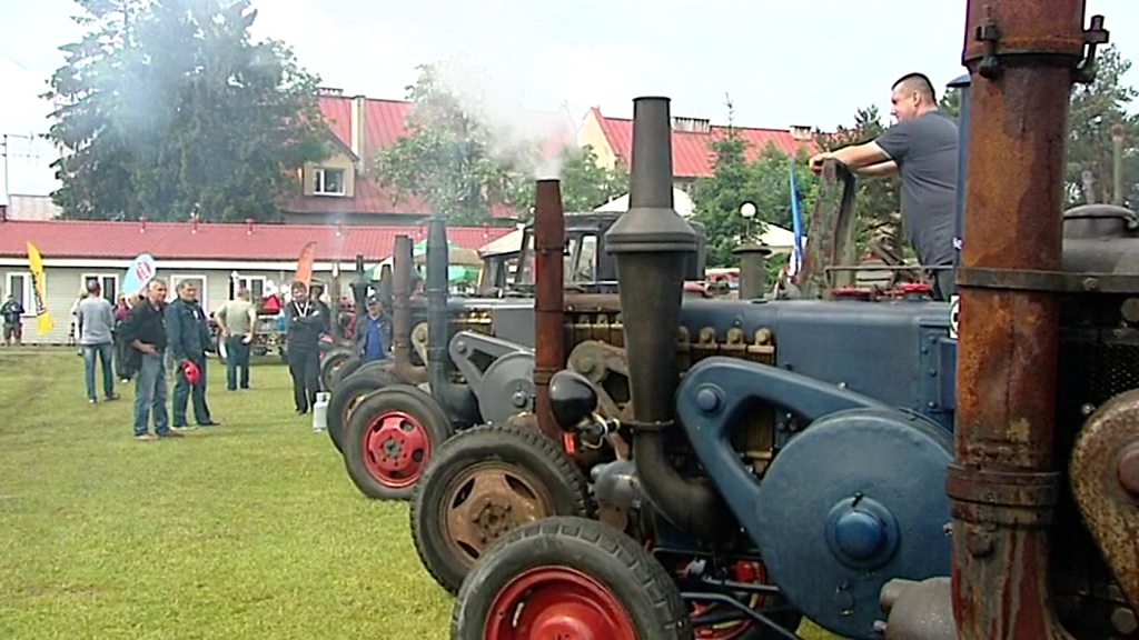 Tractor rally held in Poland CBBC Newsround