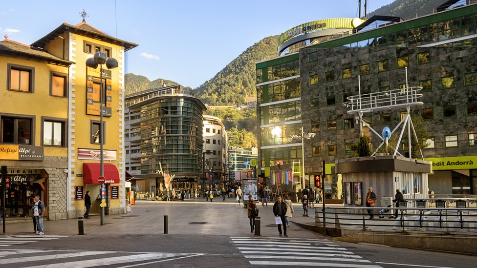 ¿Cuánto dinero se puede pagar en efectivo en Andorra