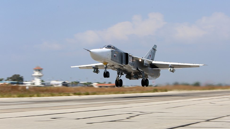 Syria conflict: Russia and Turkey 'in first joint air strikes on IS'