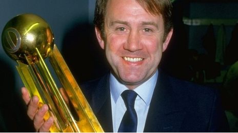 Former Everton manager Kendall dies