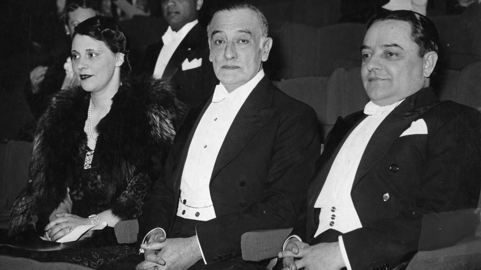 Raúl Regis de Oliveira, embajador de Brasil, junto a su esposa y el consejero de la embajada brasileña Caio de Mello Franco.