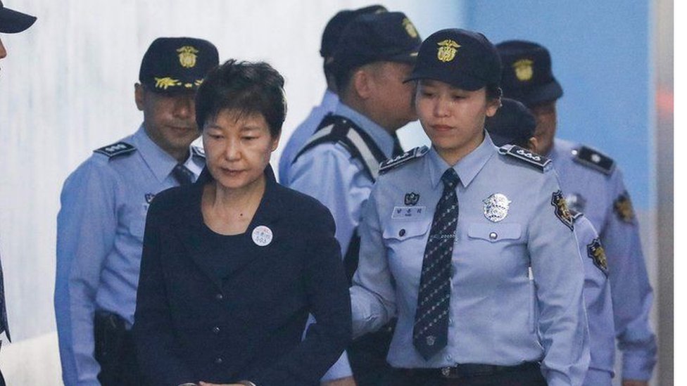 Apa yang membuat mantan Presiden Korea Selatan Park Geun-hye dipenjara selama 24 tahun?