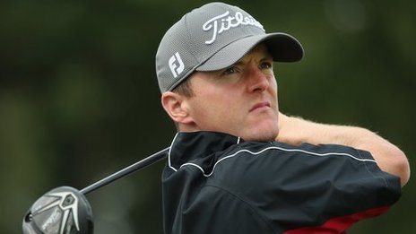 Hole-in-one helps Hoey to opening 65