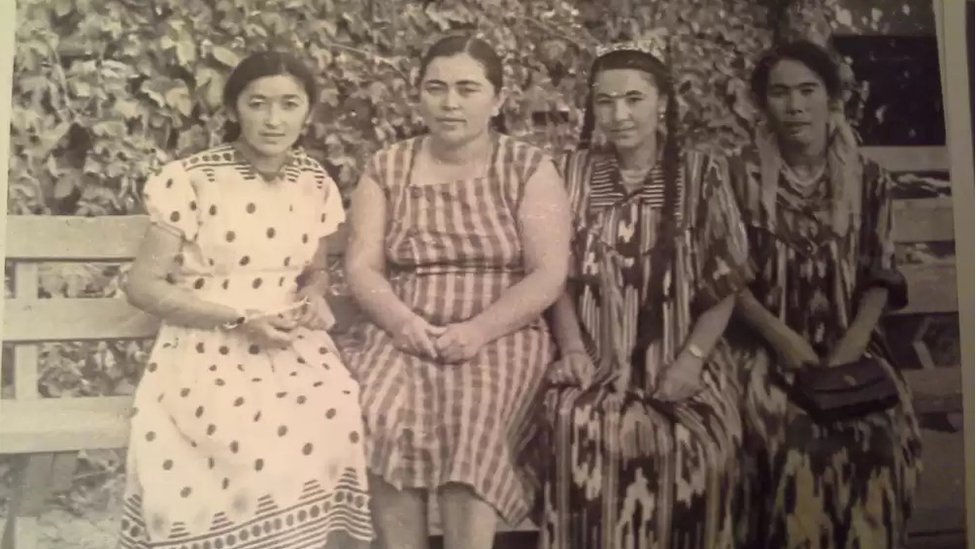 BDSM porno videolari filmlarni tomosha qiladi